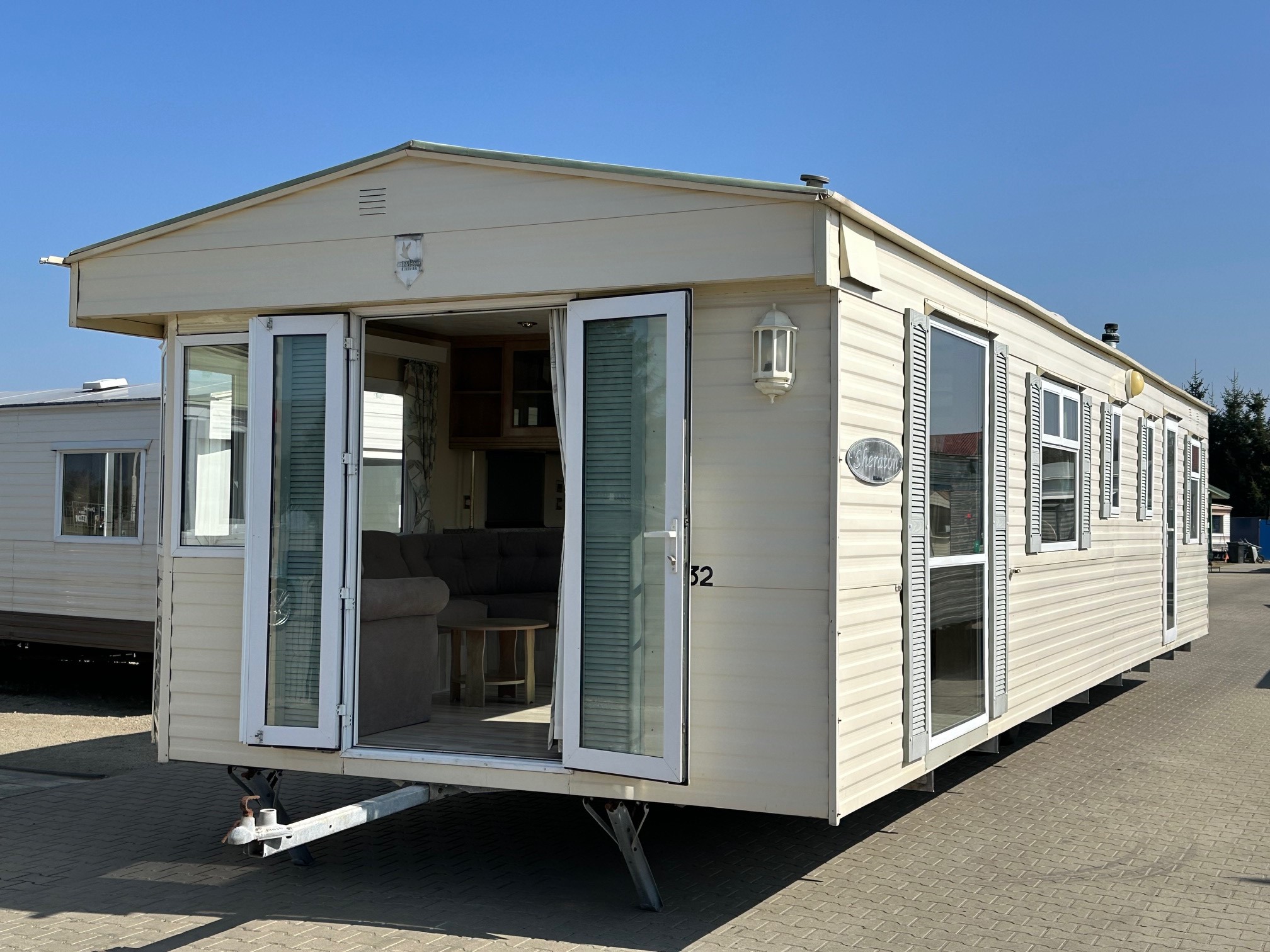 Winterfest Mobilheim BK Sheraton 11,80 x 3,70 m mit Zentralheziung